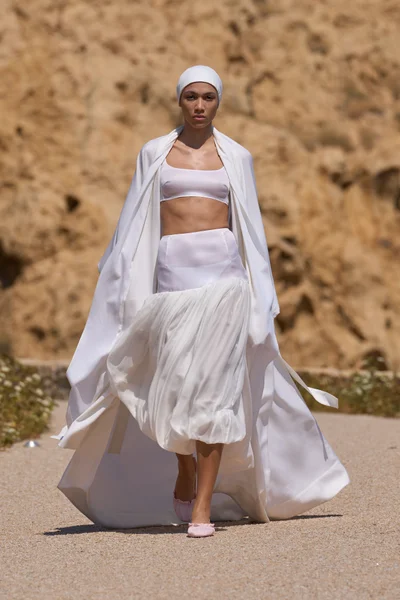 Look 23